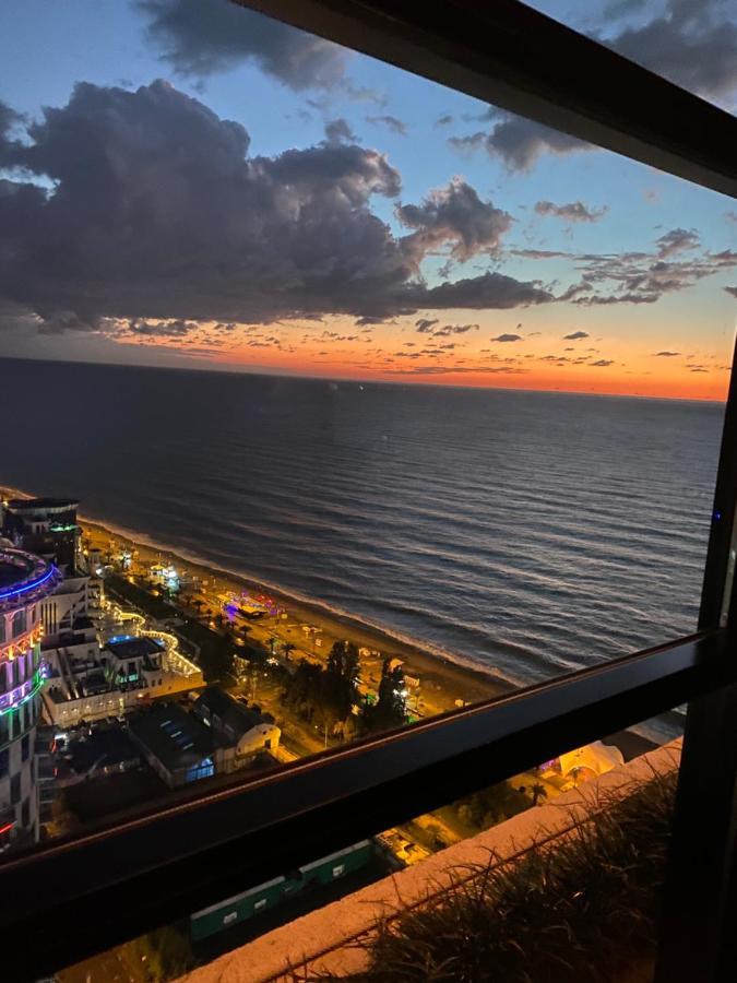 Orbi City Luxury Suite Batumi Exterior foto