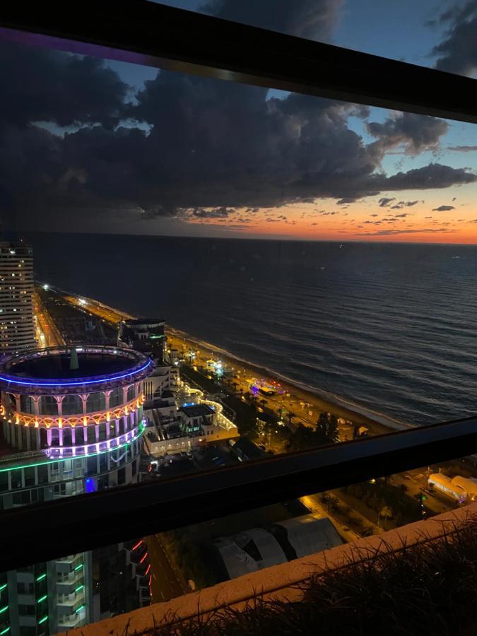 Orbi City Luxury Suite Batumi Exterior foto