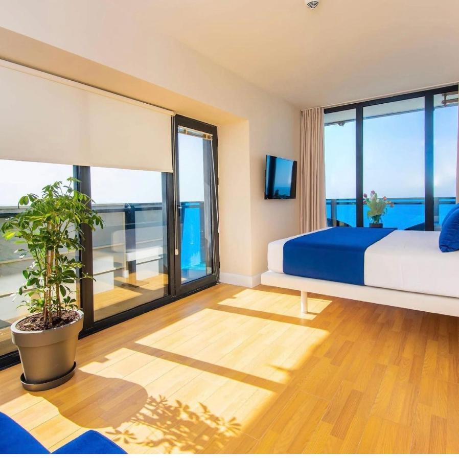 Orbi City Luxury Suite Batumi Exterior foto