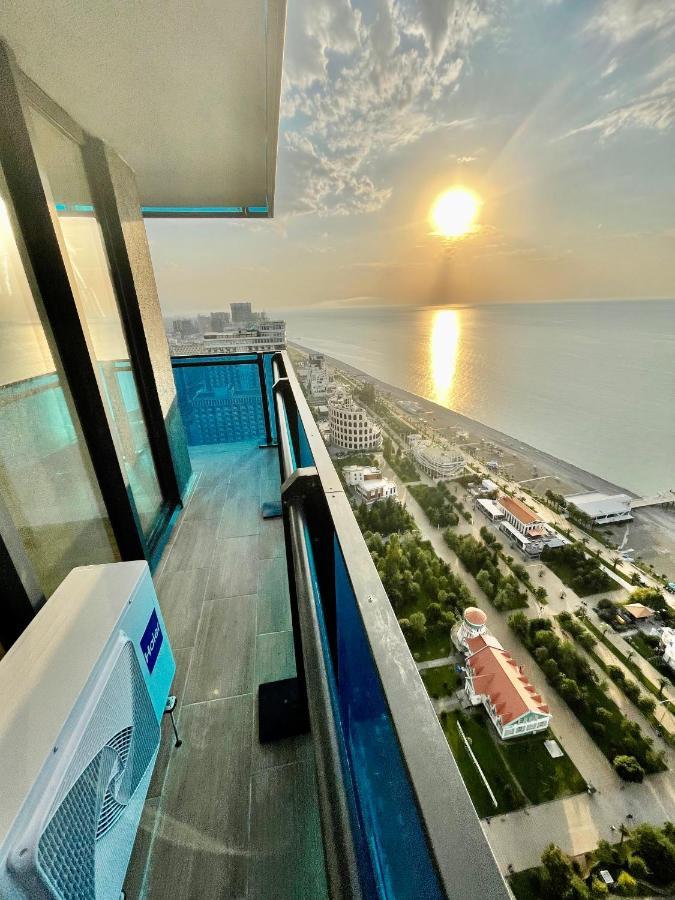 Orbi City Luxury Suite Batumi Exterior foto