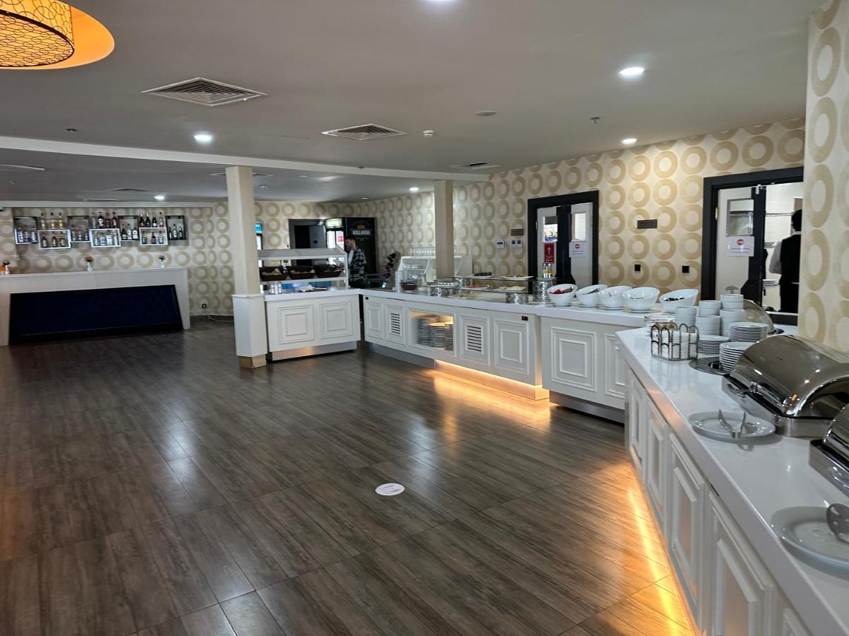 Orbi City Luxury Suite Batumi Exterior foto